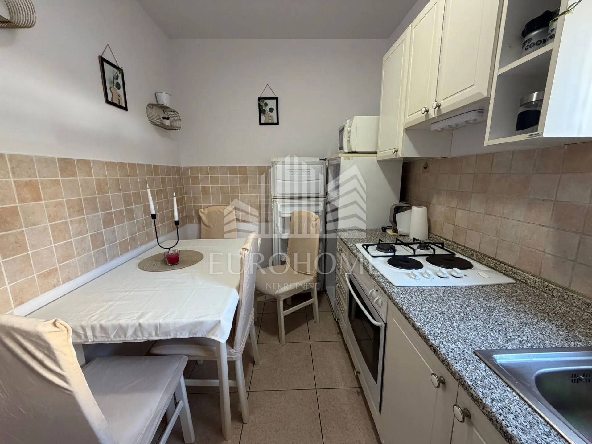 stan 45 m² u mirnom okruženju – dostupan odmah - slika 6