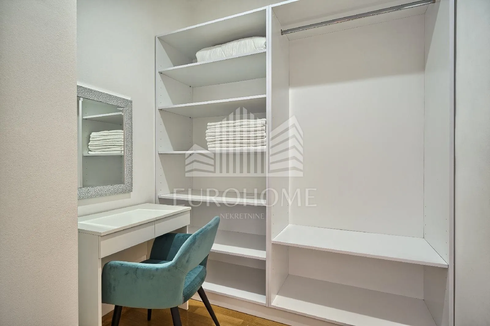 split, strožanac, villa u privatnom elitnom kompleksu, bazen, garaža, 350m2 - slika 8