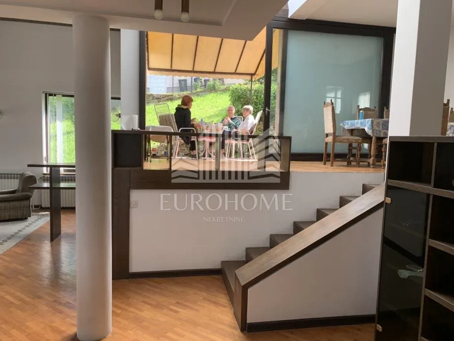 samobor kuća-panoramski pogled 340.00 m2 - slika 8