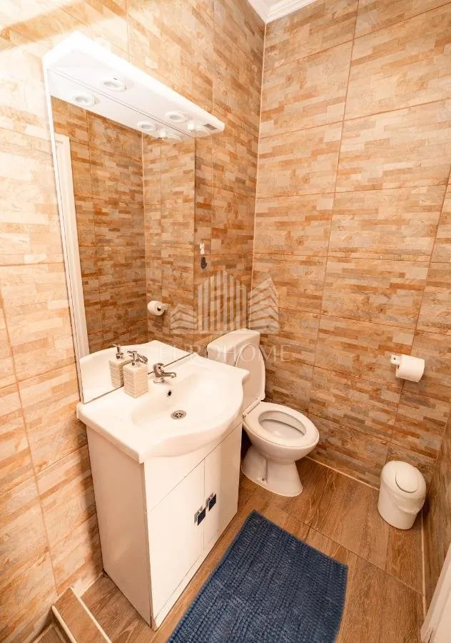 blizina zrća, gajac, kuća sa 8 apartmana 500 m od mora - slika 12