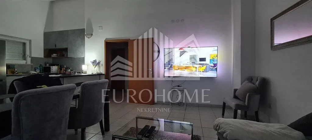 pakoštane, stan 62 m2 sa balkonom +2 parkirna mjestam +ostava 25m2 - slika 8
