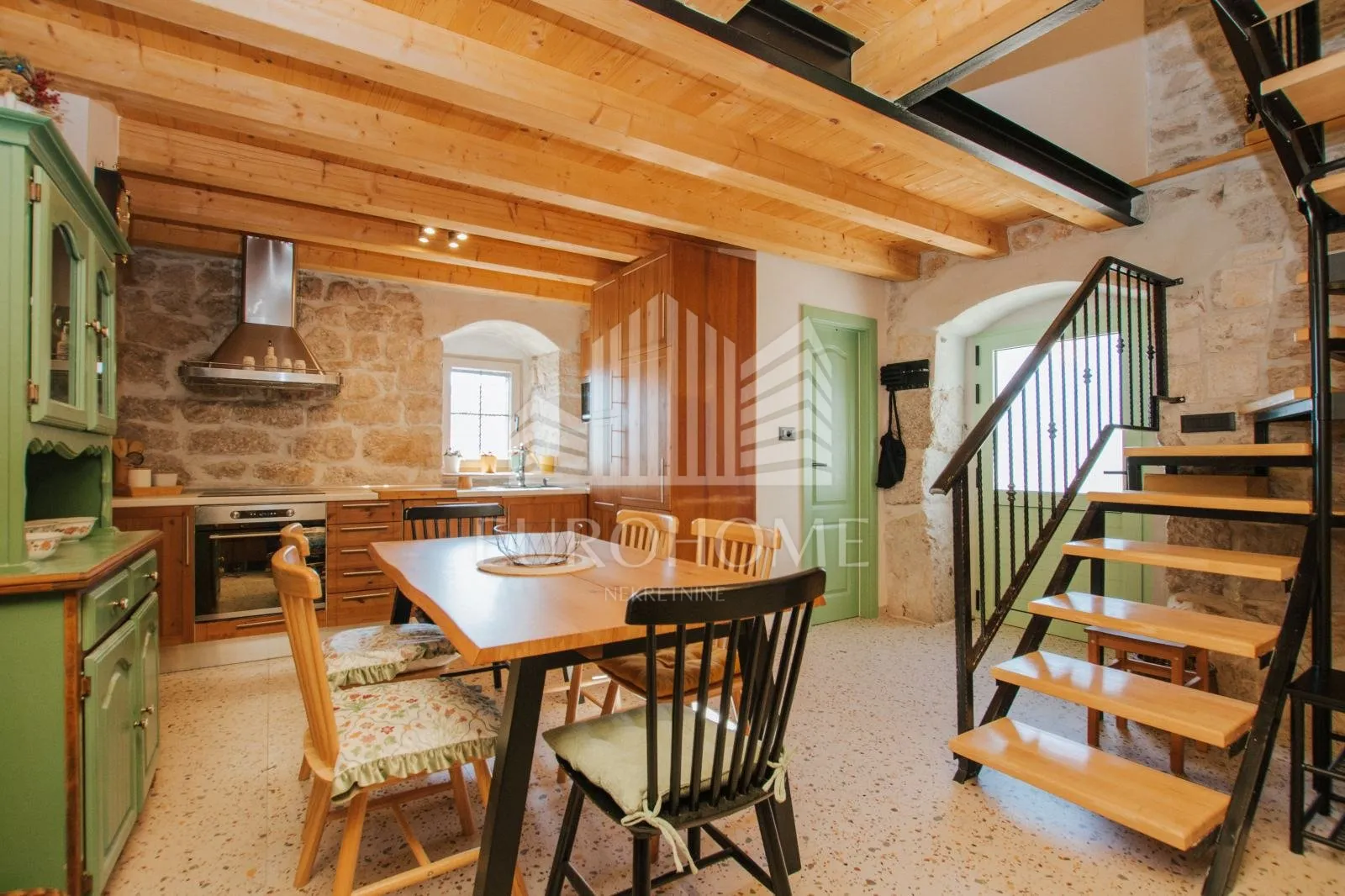 trogir, plano, autohtona dalmatinska kuća za najam, 70m2 - slika 6