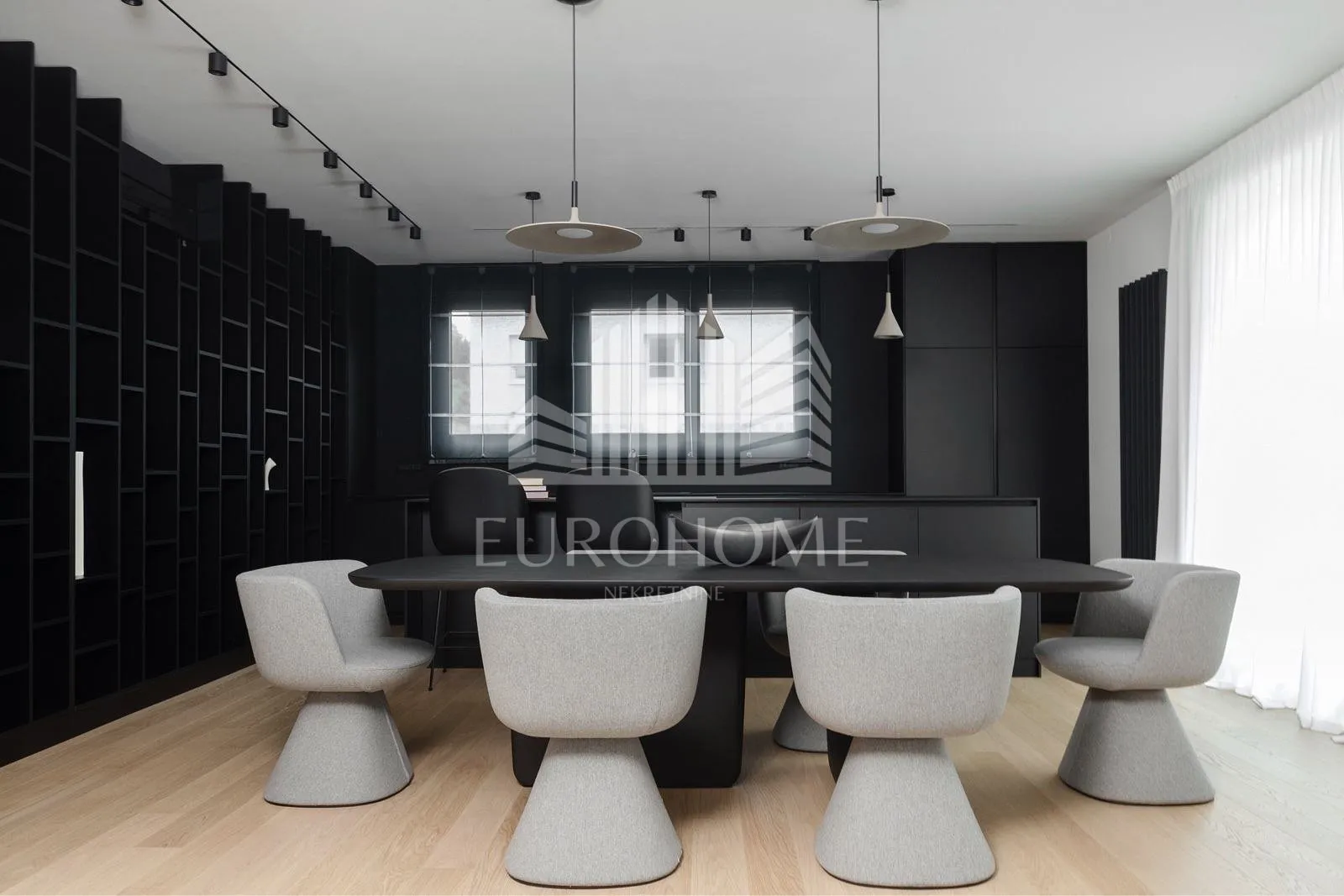 dizajnerski uređen stan 151 m2 terasa balkon garaža sauna - slika 17