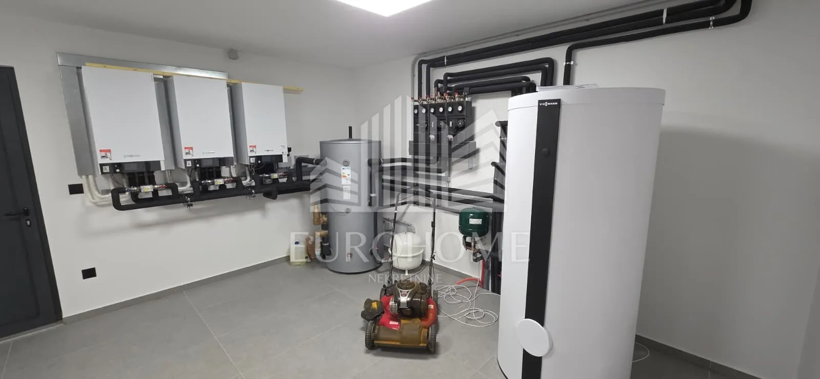 luksuzna vila 645 m² s unutarnjim bazenom i garažom za 5 automobila - slika 36