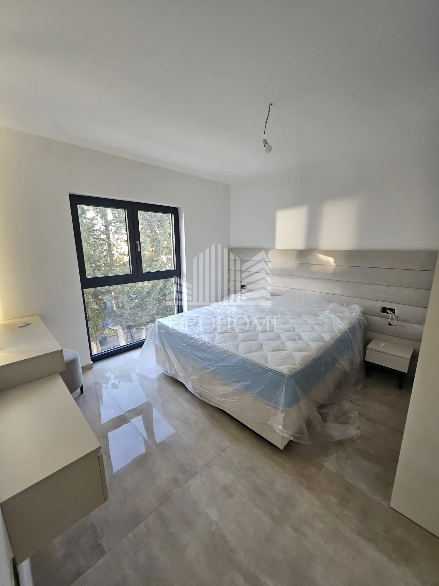diklo,moderan penthouse uz more, kompletno namješten,odmah useljiv - slika 22