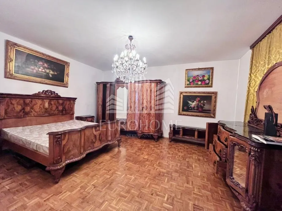 prostran stan 174m2, 1437€/m2 - fraterščica - za adaptaciju - slika 3