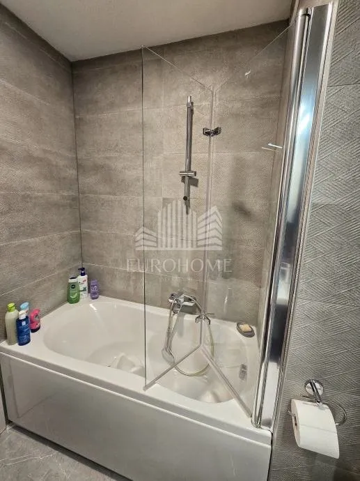 osijek, donji grad - četverosoban stan, 95 m², potpuno namješten i opremljen - slika 13
