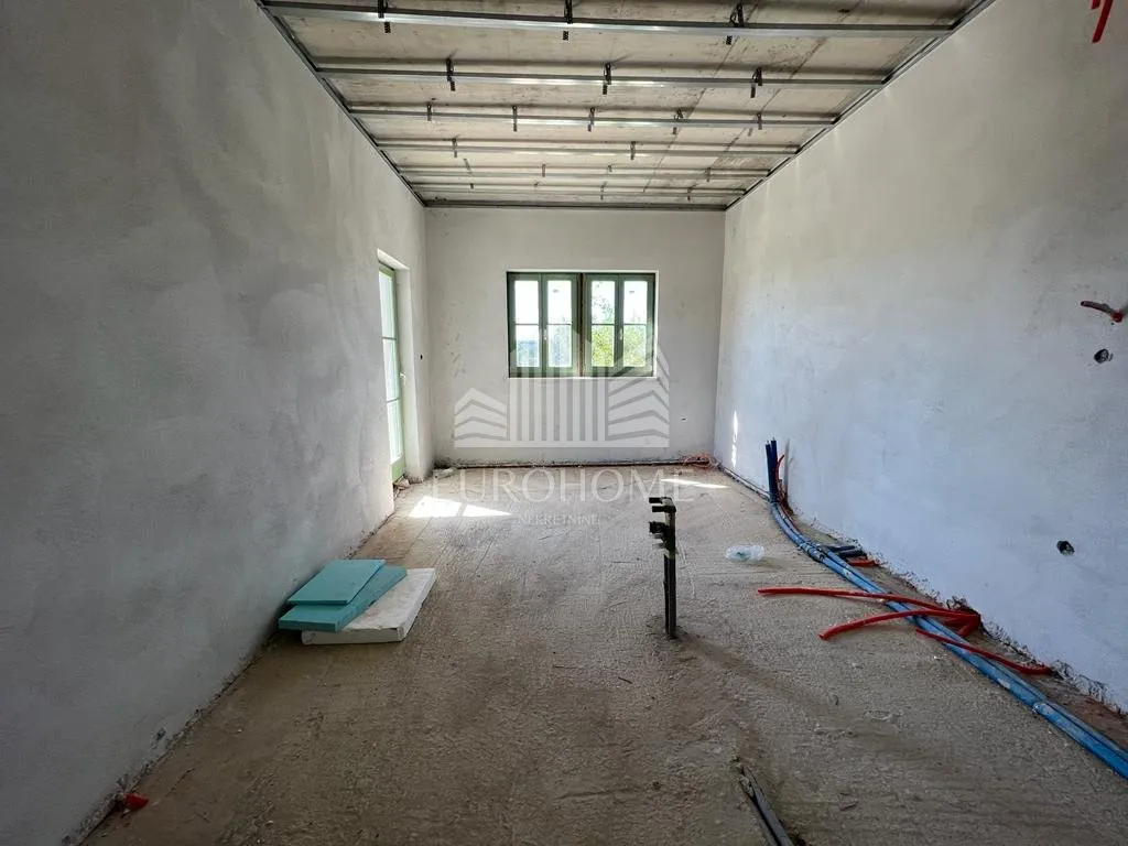 grožnjan, vila 184m2, zemljište 2442m2 - slika 4