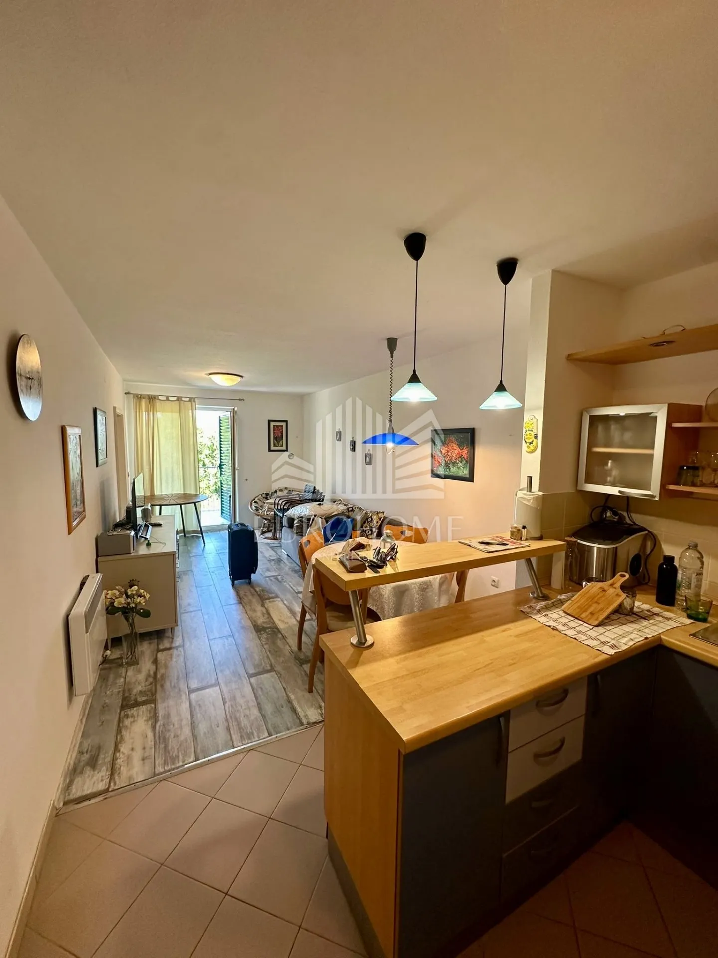 nin - trosoban stan 60m², 150 m od mora, parking - slika 2