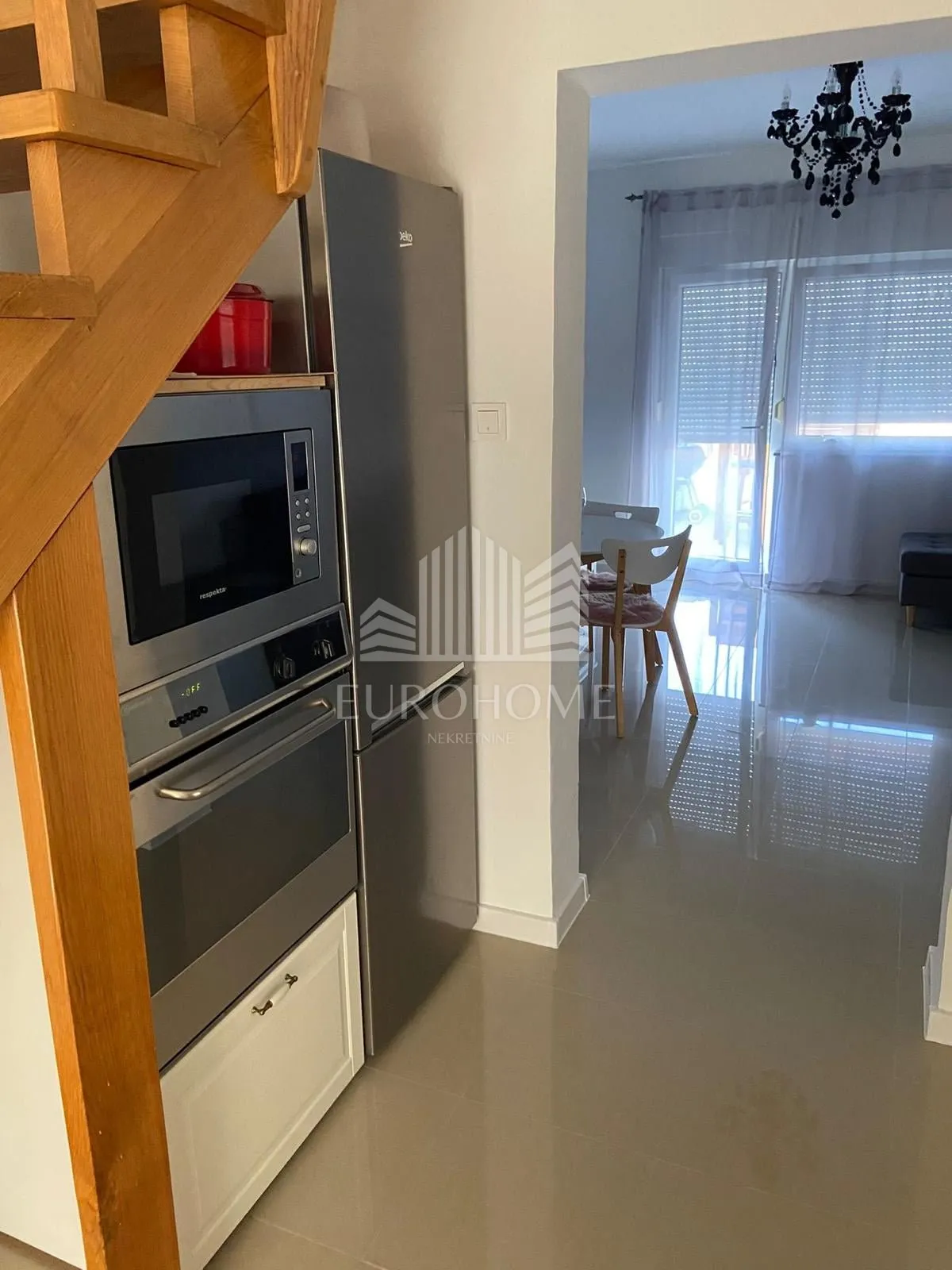 tkon,dvosoban apartman 66m2+pm, 100 m od mora,pogled - slika 5