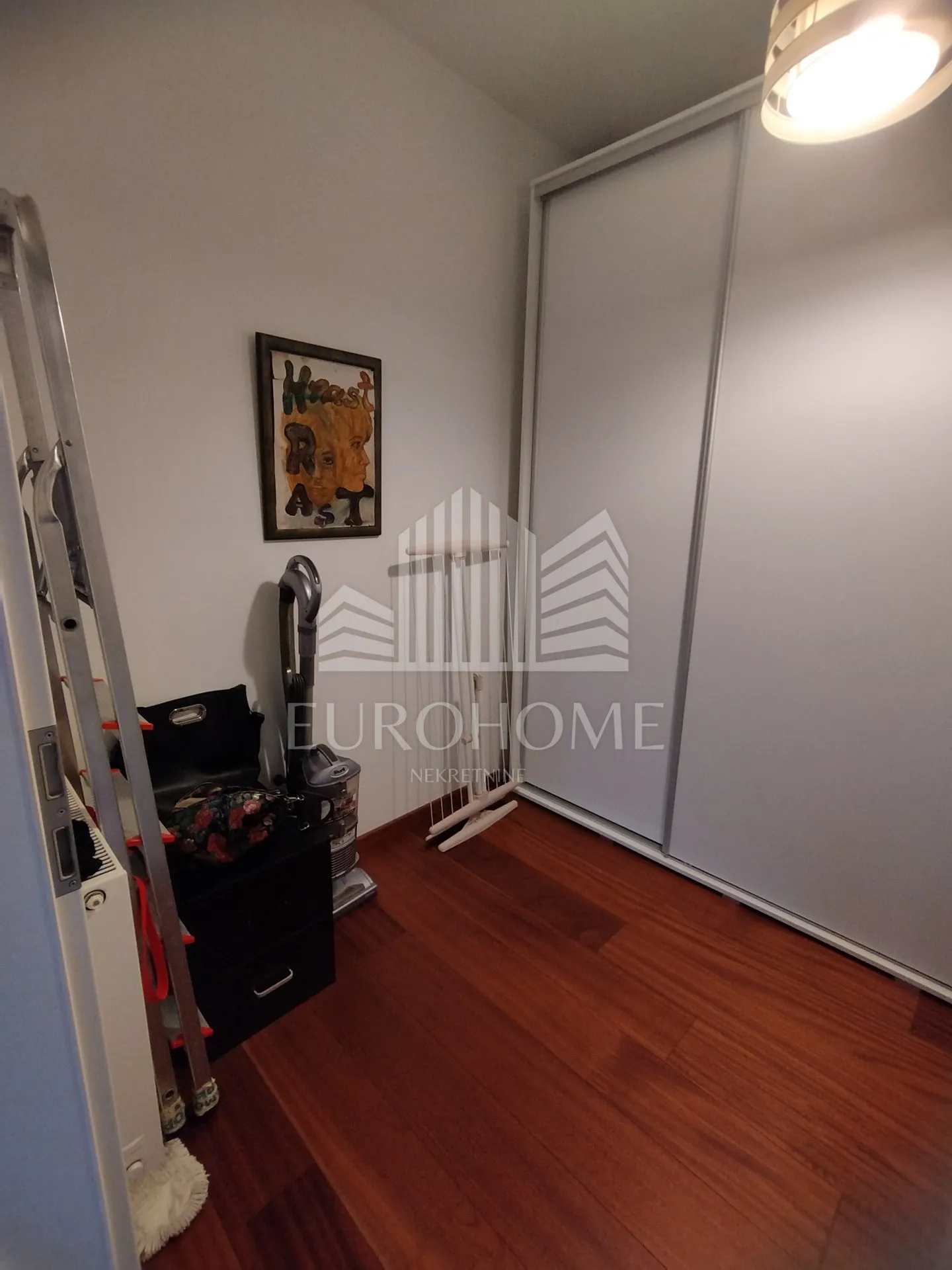 kuća sa 2 stana - 226 m2, garaža, vrt, kustošija - slika 7