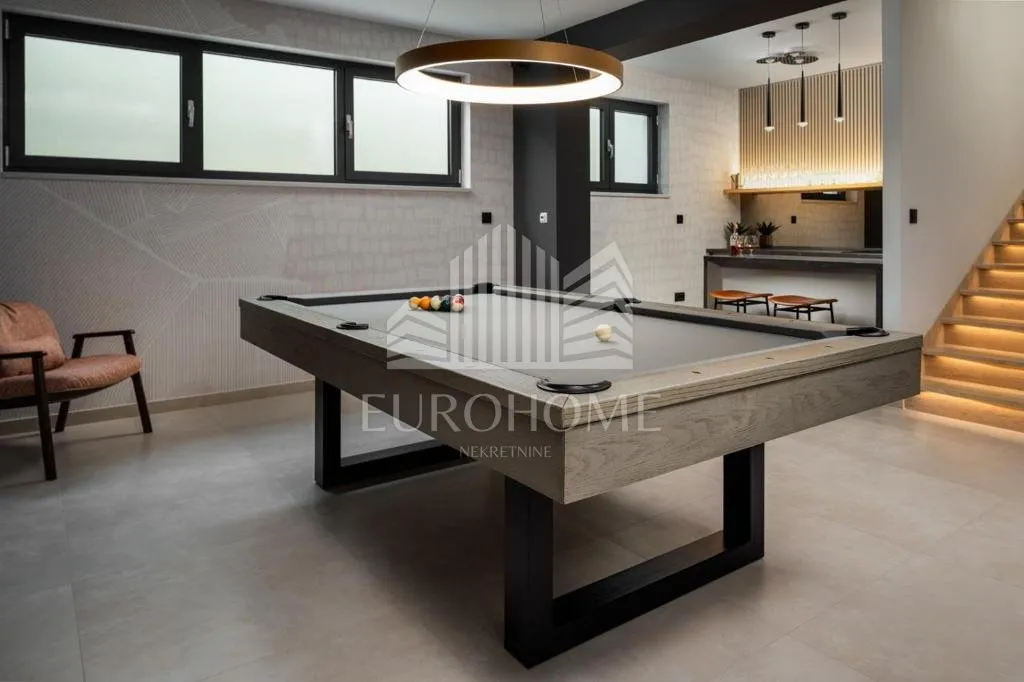 split, podstrana, luxury villa for rent from 1.11.2026. - slika 11