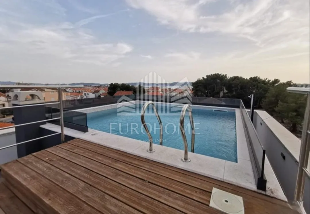 zadar-petrići, nov penthouese sa krovnom trasom i bazenom, potpuno namješten,146m2 - slika 27