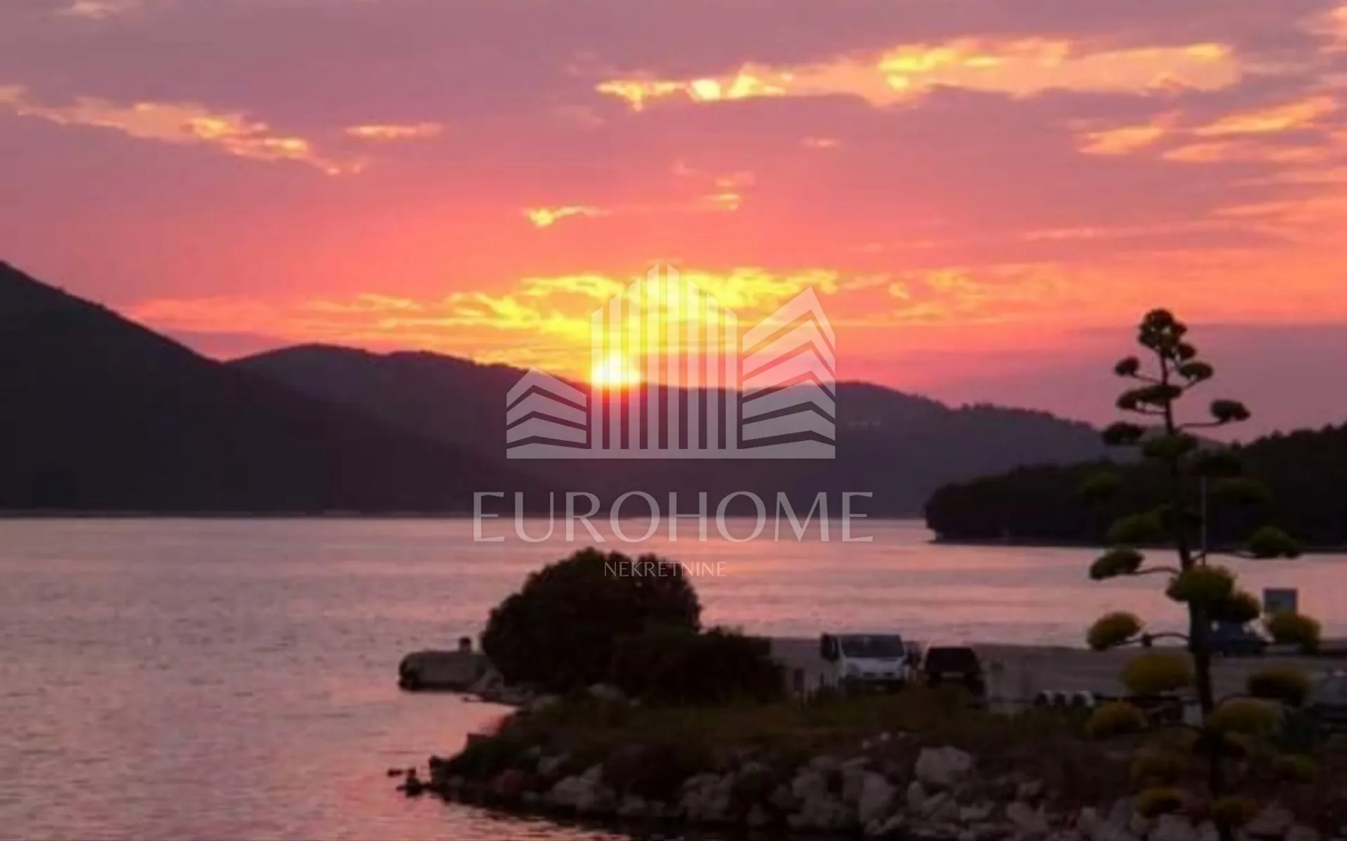 dugi otok,brbinj,građevinsko zemljište,1.red do mora 2216m2 - slika 2