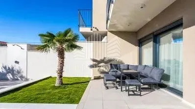 split, luxury villa, for 6 months or one year rent - slika 7