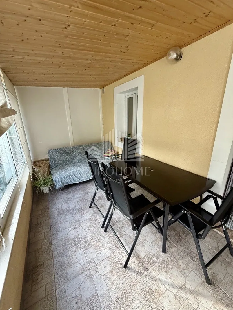 ika – 50 m², 80 m od mora + terasa i parking - slika 4