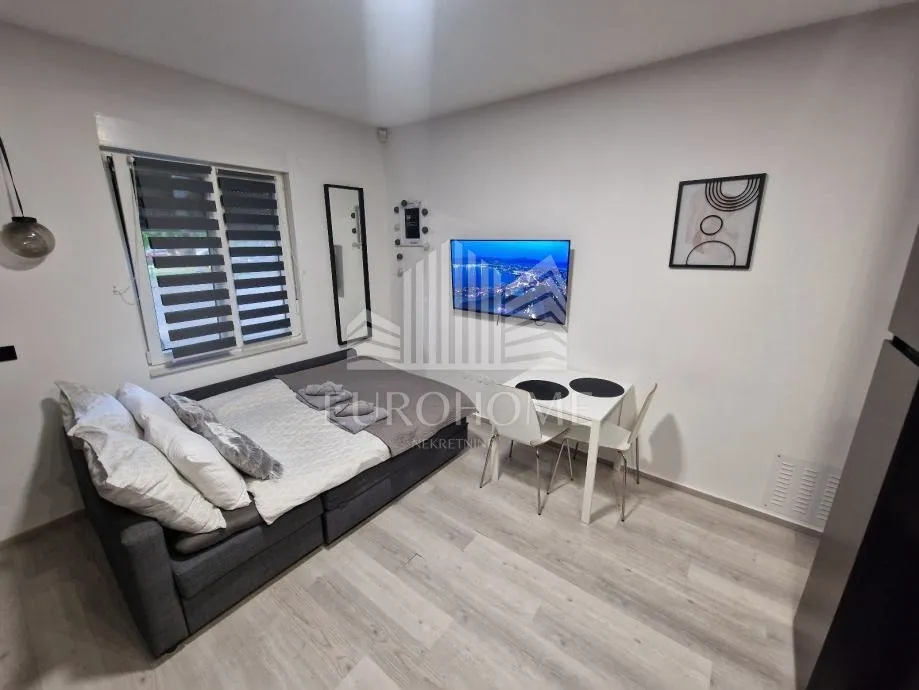 donji grad, 2 apartmana, uhodan posao, 38 m2 - prilika! - slika 8