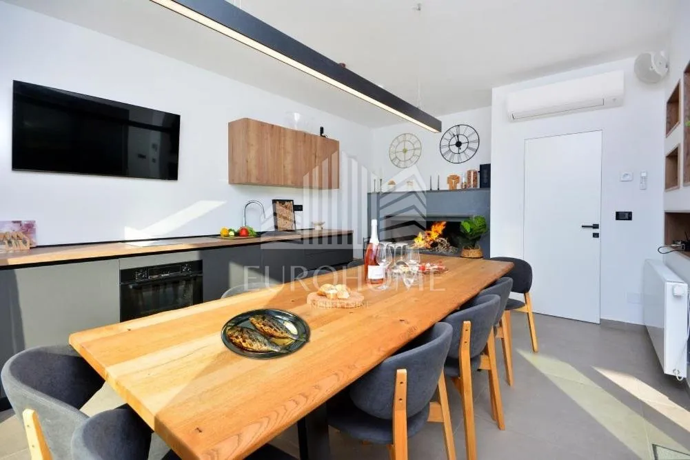 split, moderna villa, panoramski pogled, 223m2 - slika 23