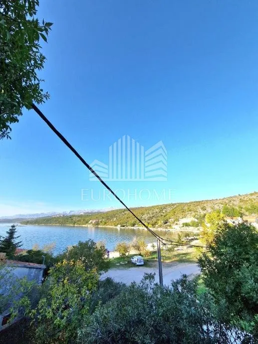 kuća za odmor s bazenom 5o metara od mora - slika 6