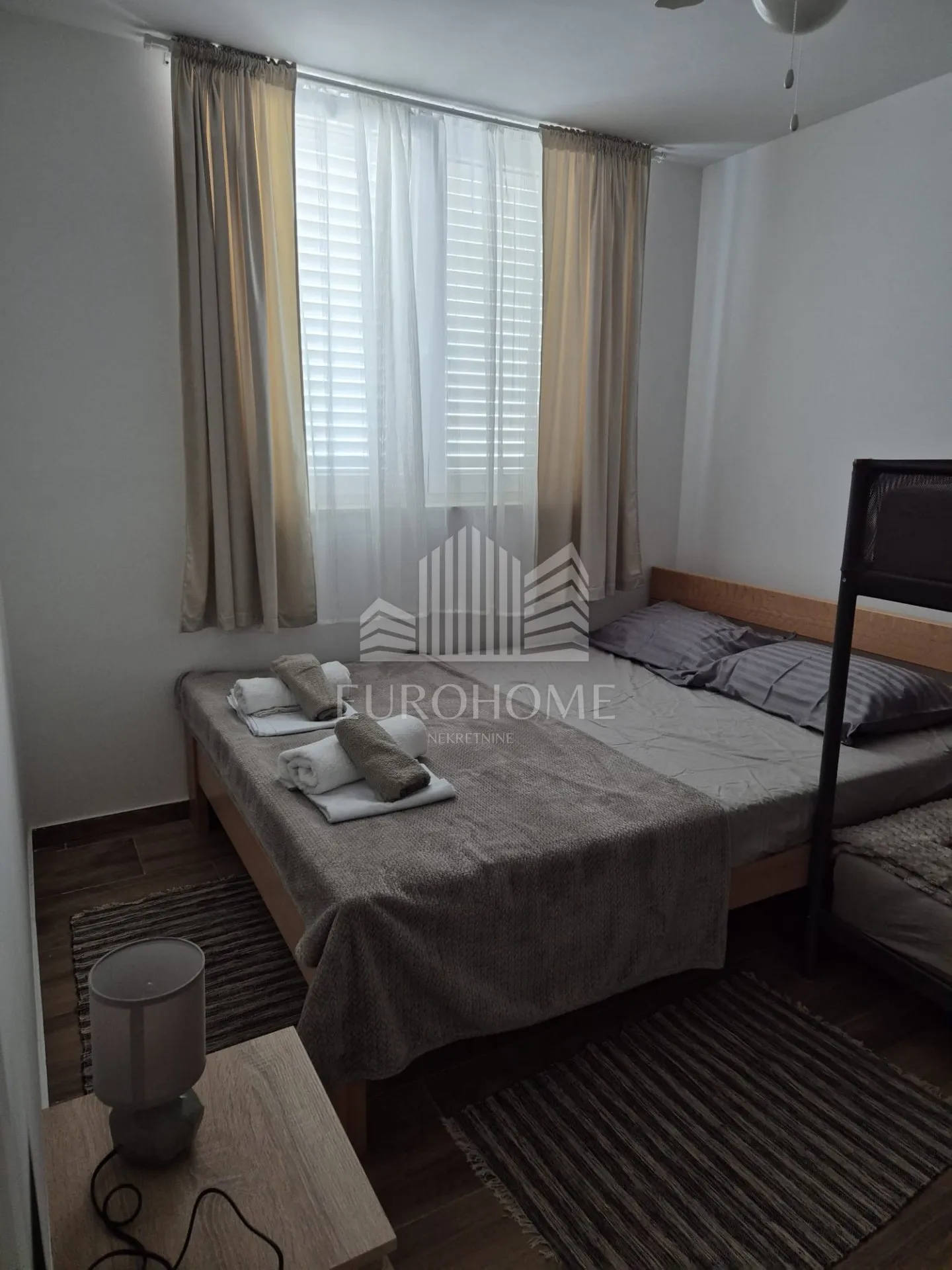 gajac, škuncini stani, apartman s bazenom, kompletno namješten! - slika 10
