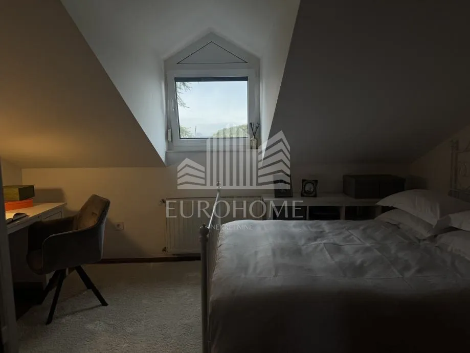 2350€/m2 potpuno namješten stan na tri etaže 201m2 - veliko polje - - slika 16