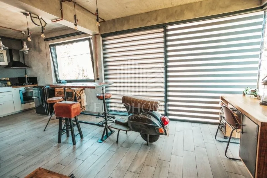 oaza mira uz šumu: dizajnerska kuća s vrhunskim uređenjem,42.60 m² - slika 9