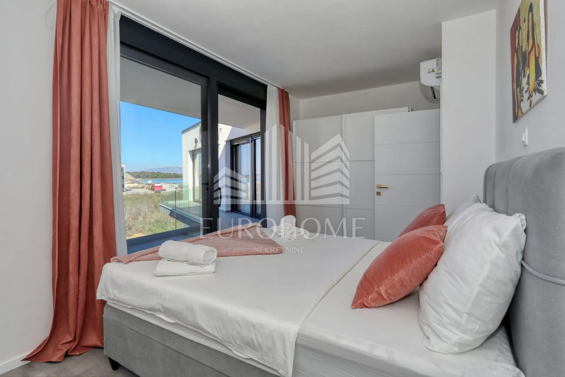 potpuno opremljena vila, privlaka (464 m2) - slika 27