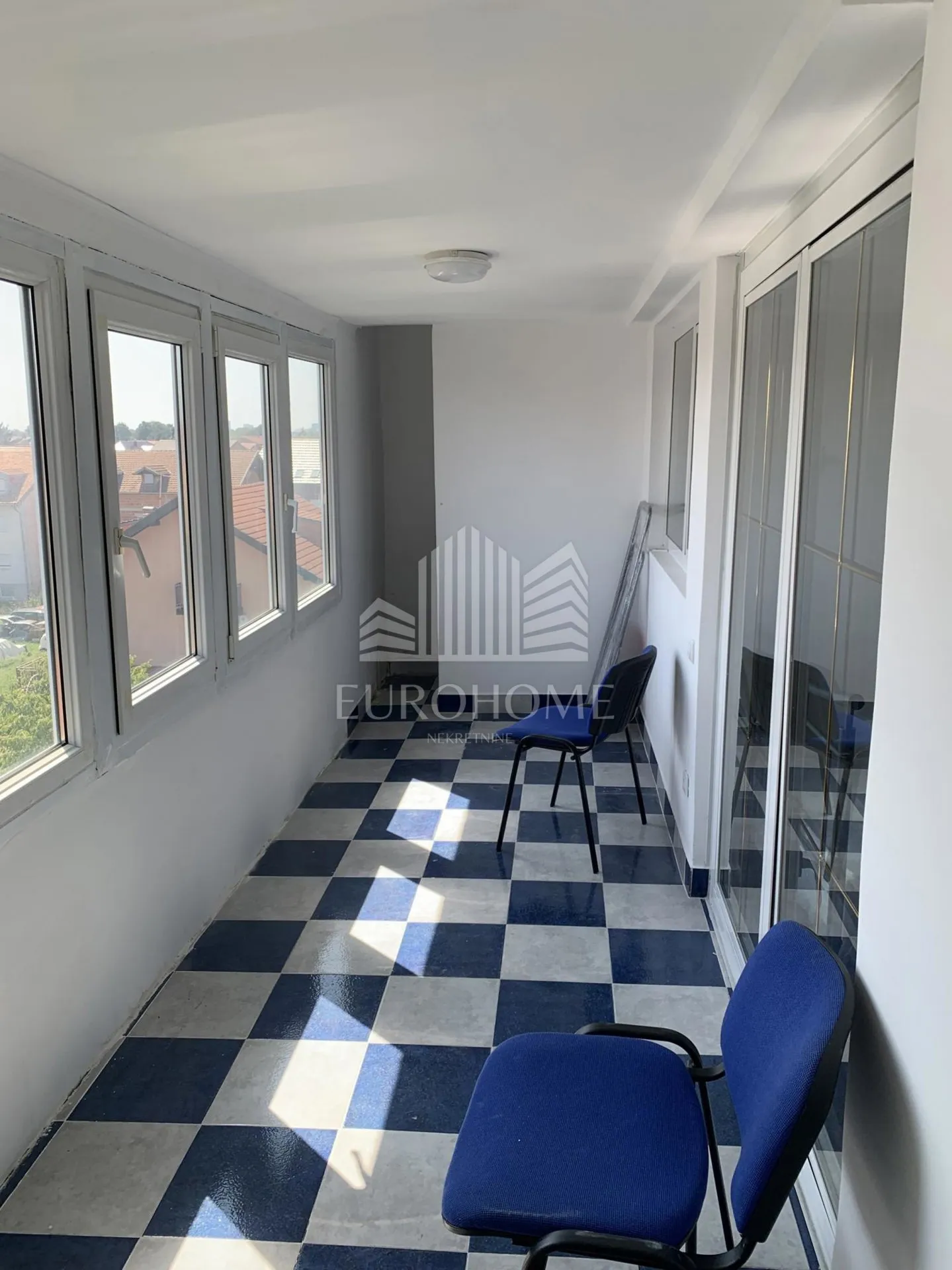 Donja Dubrava, stan u kući, 85 m2, 4. kat - Zagreb