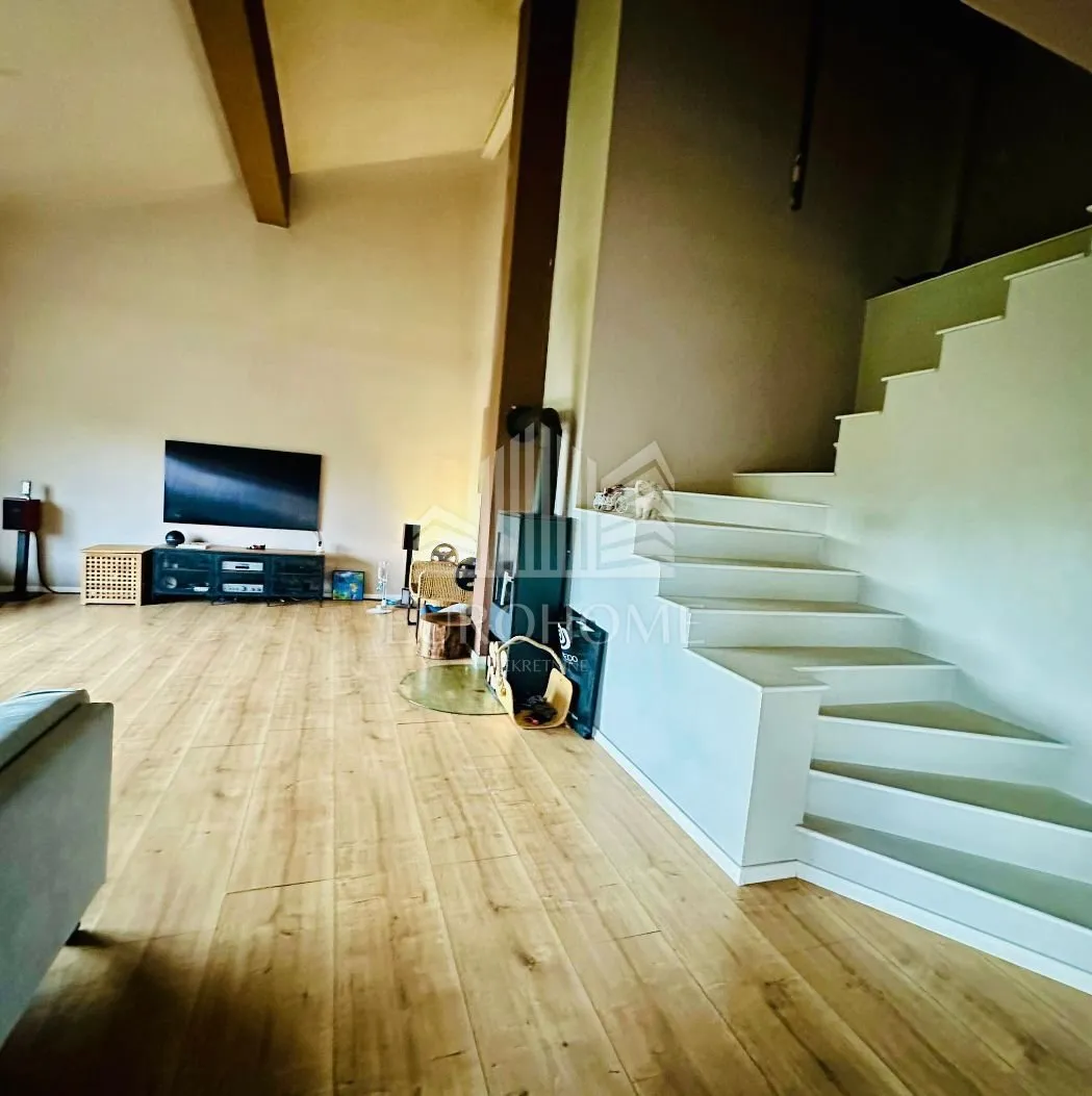 prekrasna moderno uređena kuća u oazi mira – rugvica, 253 m² - slika 10