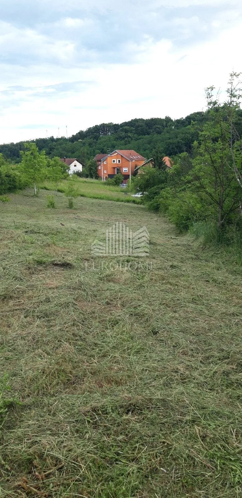 Građevinsko zemljište 1166 m2 na Završju - Zagreb