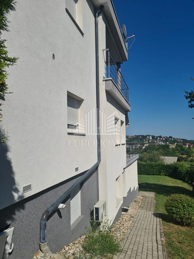 mikulići - kuća na tri etaže 1.607€/m2 - slika 39