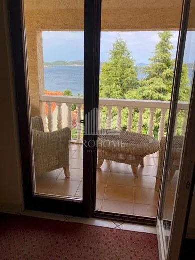 kuća pet apartmana, garaža, 2 vpm, drage, pakoštane - slika 2