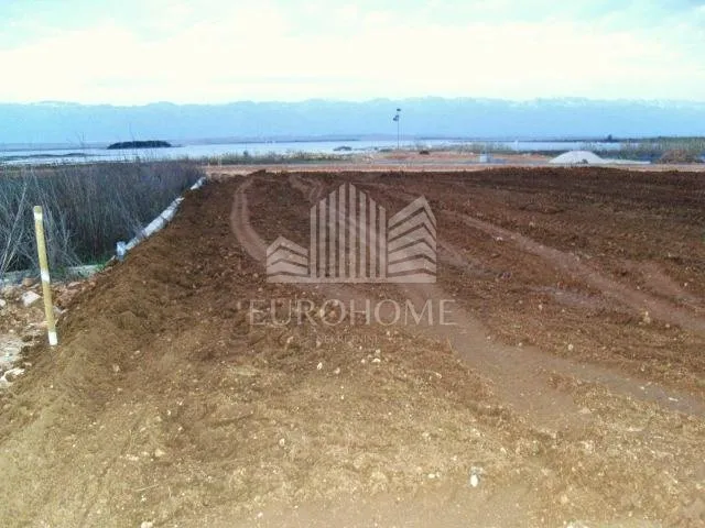 građevinsko zemljište, privlaka- top lokacija, 1802m2 - slika 3