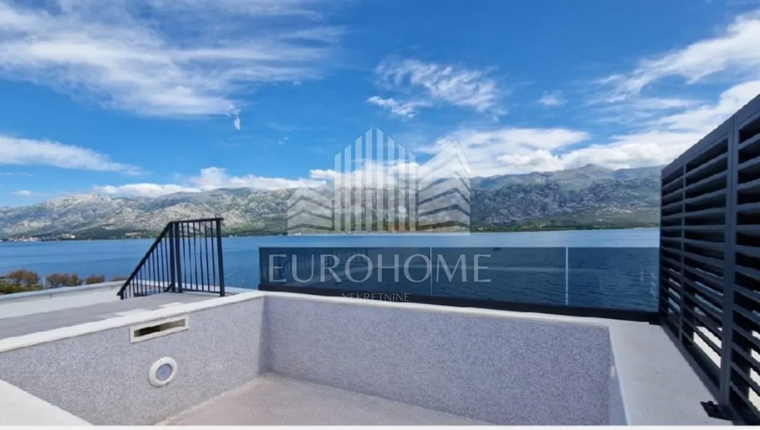 vinjerac, luksuzan penthouse odmah useljiv, 257m2, - prvi red do mora! - slika 8