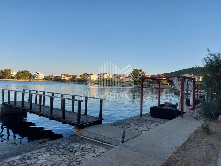 pašman, građevinsko zemljište za 4 vile uz pješćanu plažu - slika 2