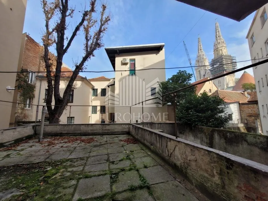 PETEROSOBNI STAN 145 m2, DOLAC, CENTAR - Zagreb