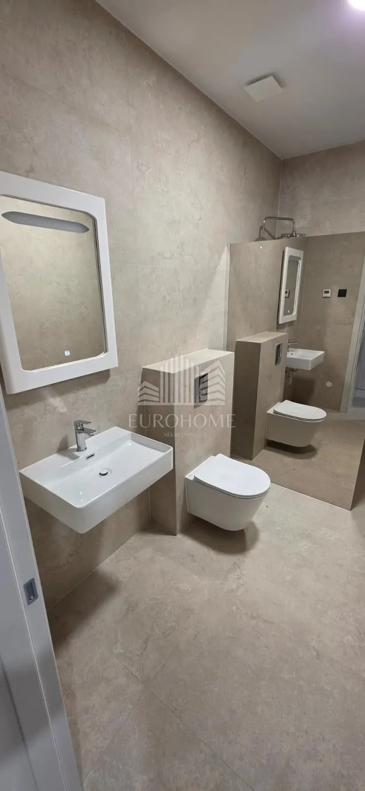 luksuzna vila 645 m² s unutarnjim bazenom i garažom za 5 automobila - slika 34