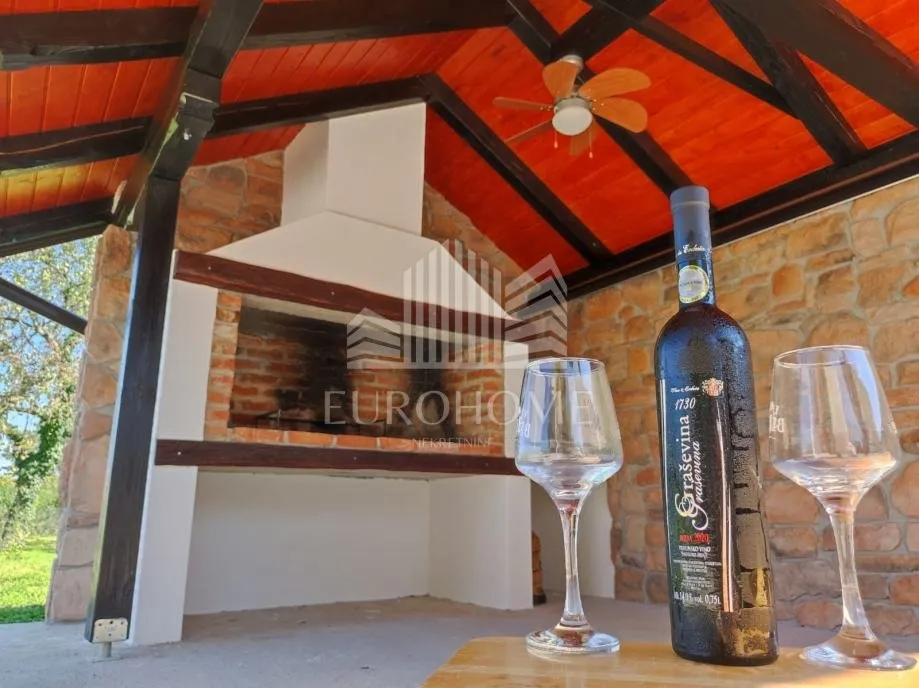 kuća s 4 ekskluzivna apartmana – investicija 1.828 €/m2 - slika 13