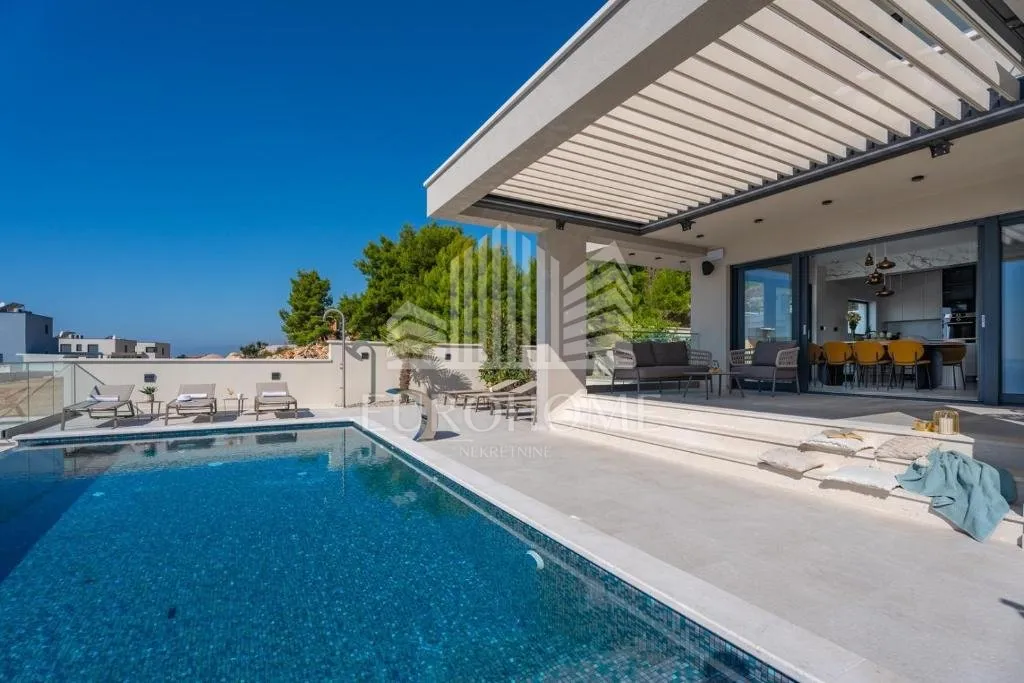 split, podstrana, luxury villa for rent from 1.11.2026. - slika 20