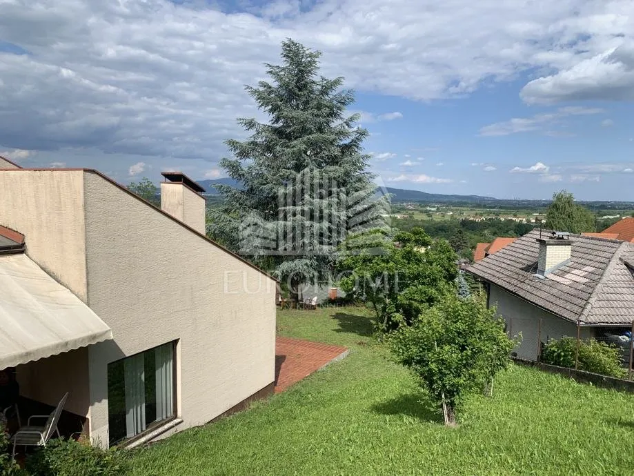 samobor kuća-panoramski pogled 340.00 m2 - slika 3