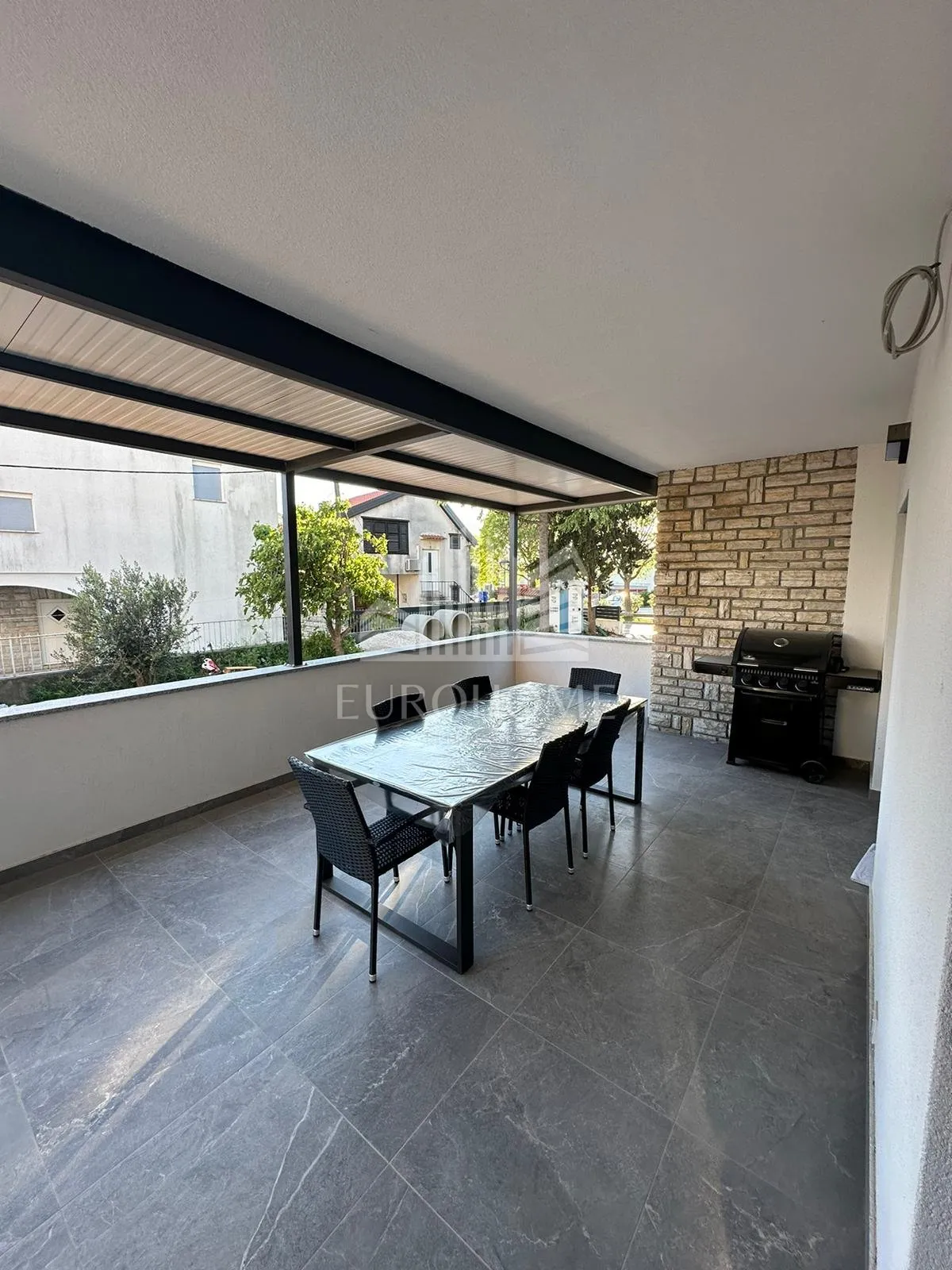 šibenik-vodice luksuzan kompletno namješten stan142.418m2 - slika 36