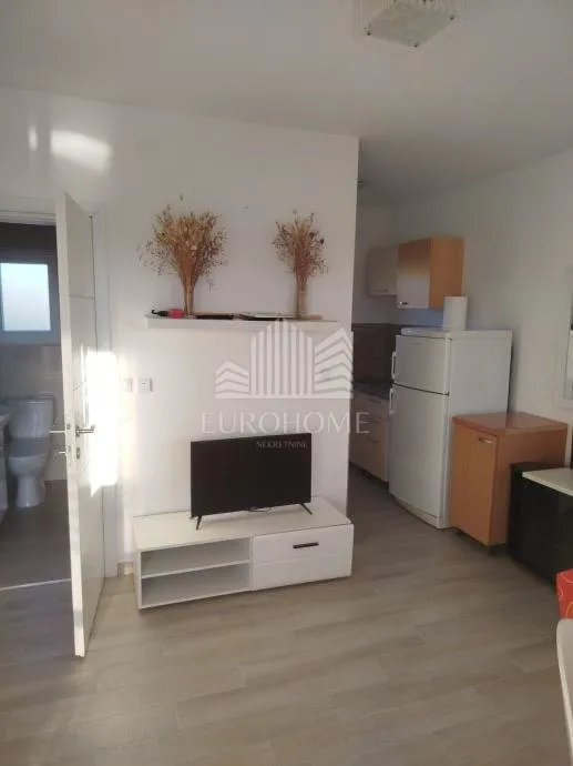 pag- povljana- apartman 54m2 - slika 2