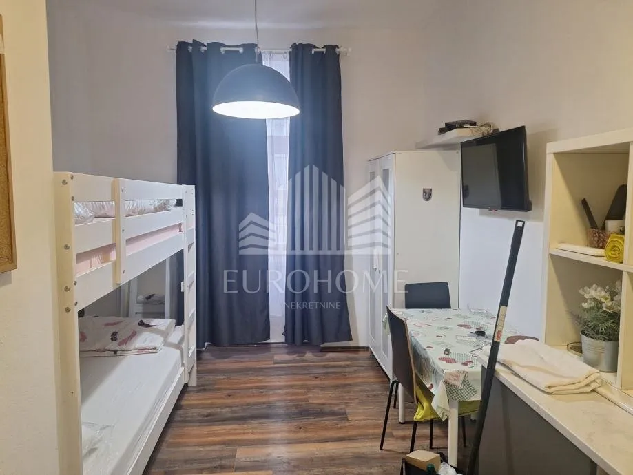 Dva studio apartmana na Kaptolu, 27 m2 - Zagreb