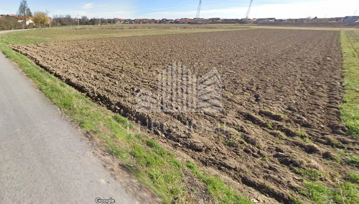 Atraktivno građevinsko zemljište Sveta Klara 3,047m2 - Zagreb