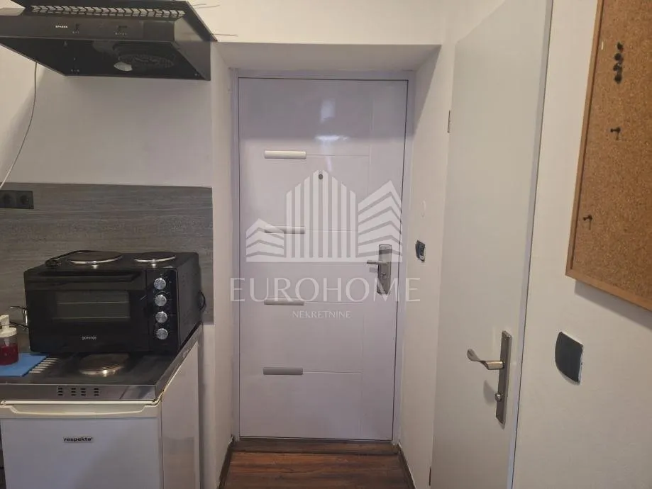 dva studio apartmana na kaptolu, 27 m2 - slika 6