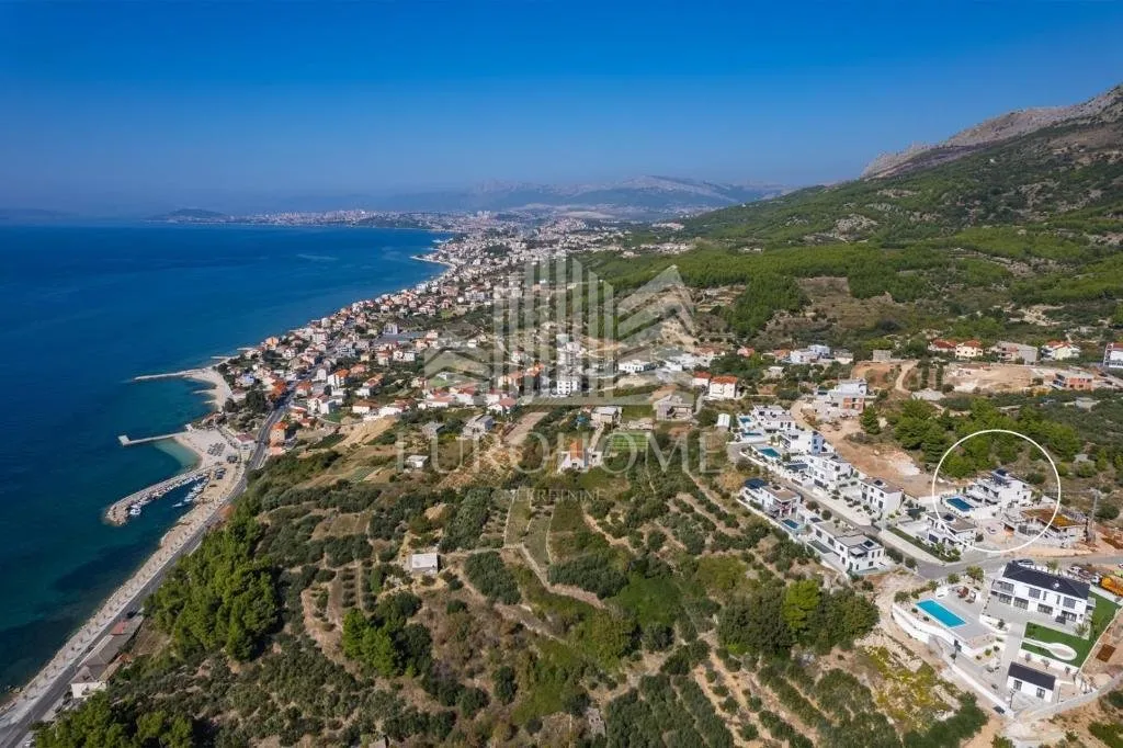 split, podstrana, luxury villa for rent from 1.11.2026. - slika 21