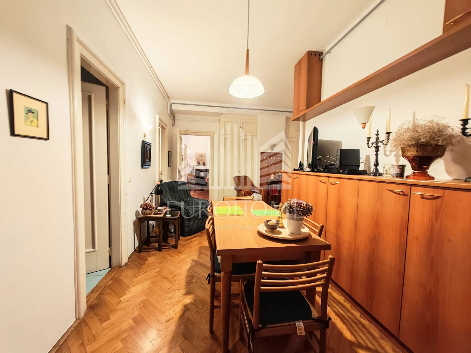 stan 165 m2 - centar - lift, ab kontrukcija, top lokacija - slika 16