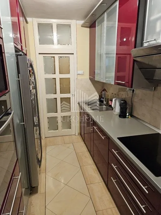 četverosoban stan 98m2 - sloboština - - slika 10
