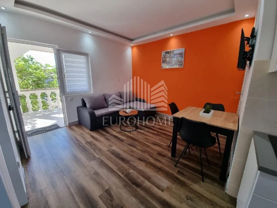 vir, kompletno renovirana kuća s 5 apartmana - slika 3