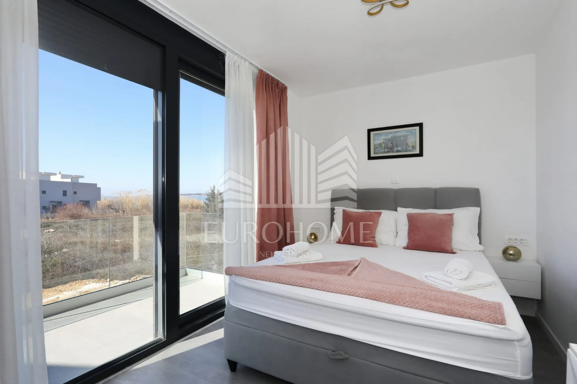 potpuno opremljena vila, privlaka (464 m2) - slika 19